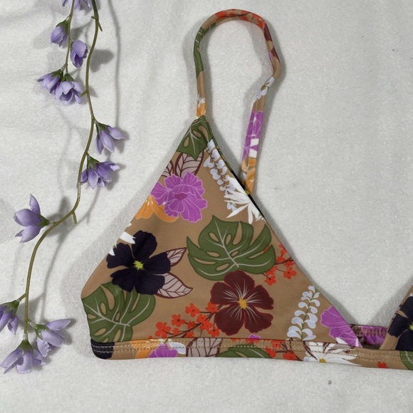 NEW Lokahi Swimwear [ Medium ] Floral Vada Bikini Top in Hana Print - Picture 4 of 10